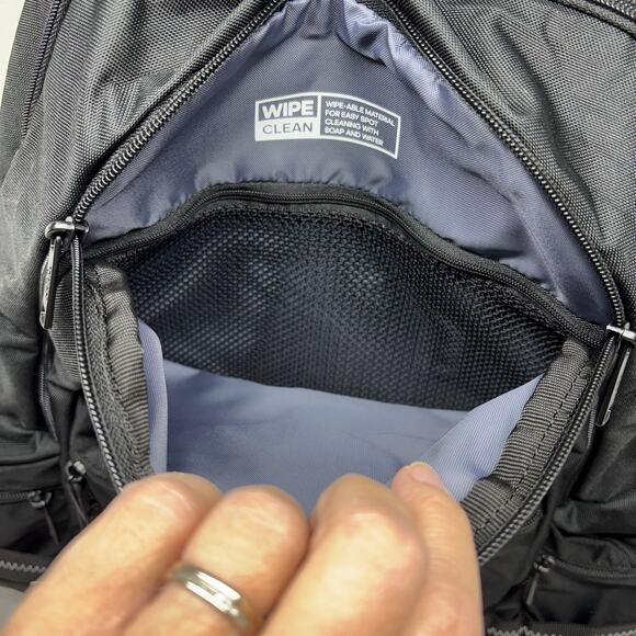 Adidas City Icon Backpack - Black - New With Tags - Picture 7 of 10